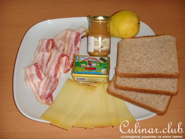 Бутерброды с грушей и беконом
