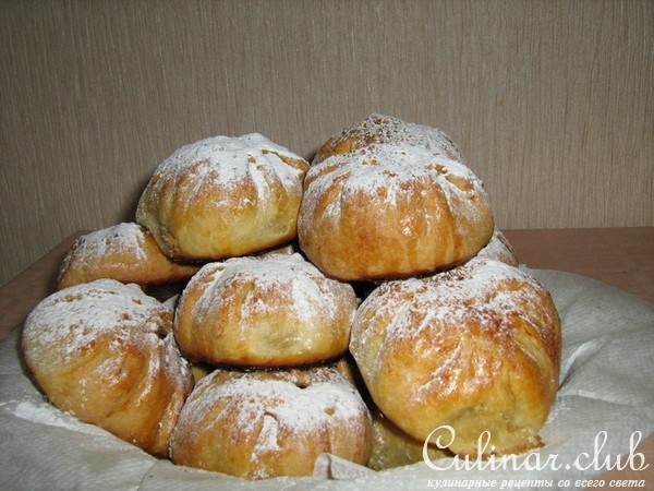 булочки с яблоками