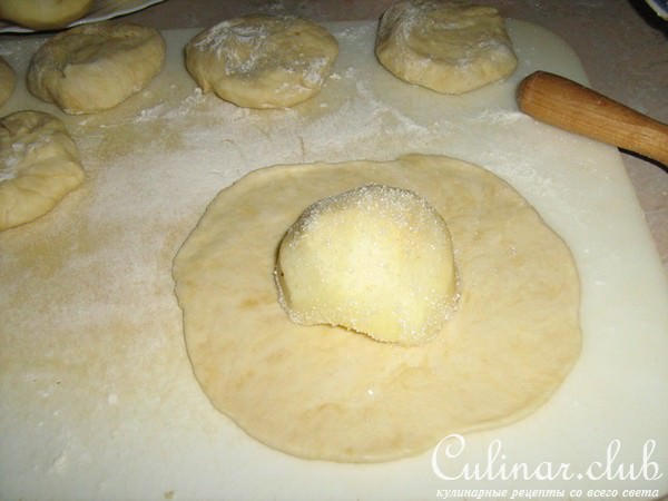 булочки с яблоками